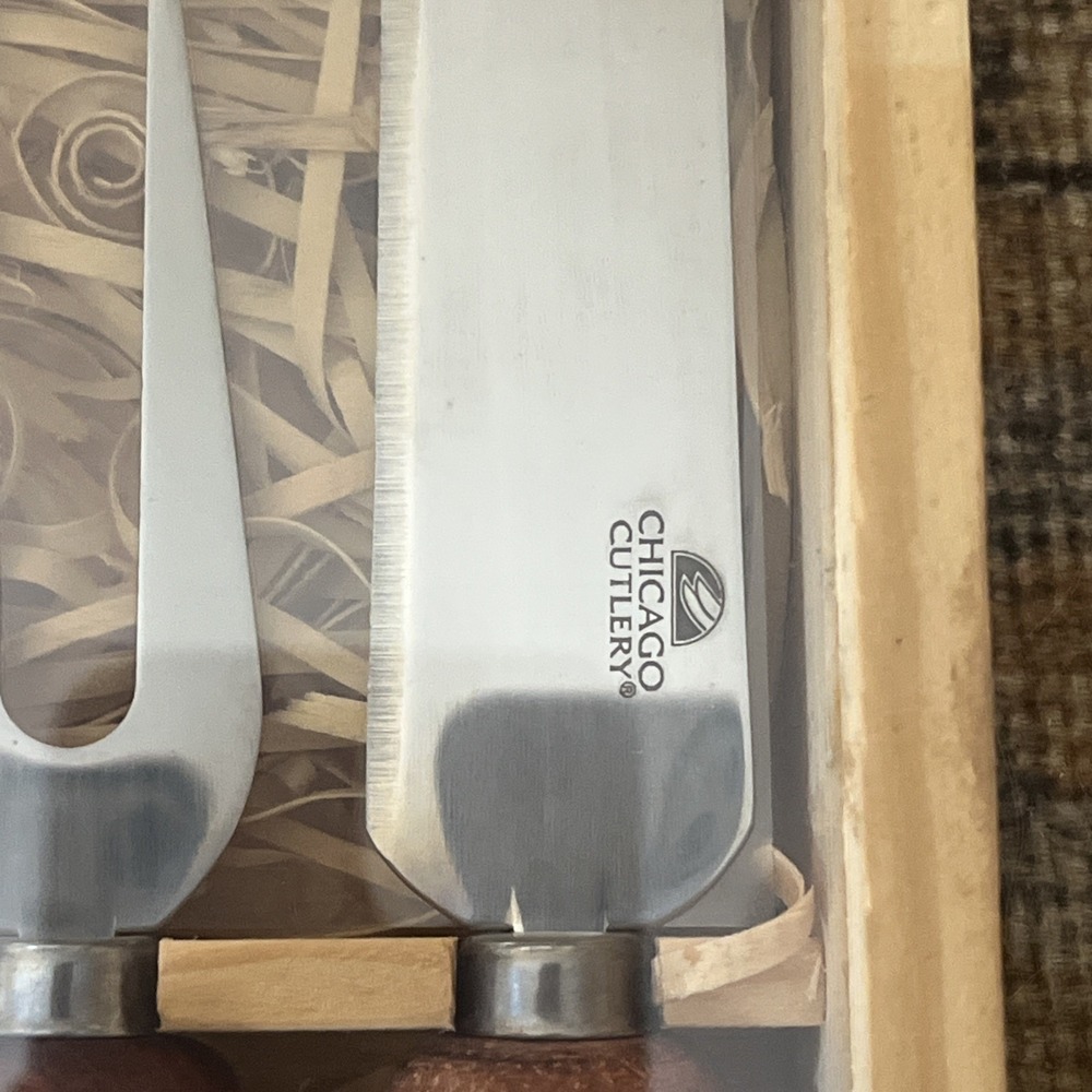 Chicago Cutlery 4-Piece Cheese Knife Snack Spreaders Set - Wood Handles New - Picture 2 of 4
